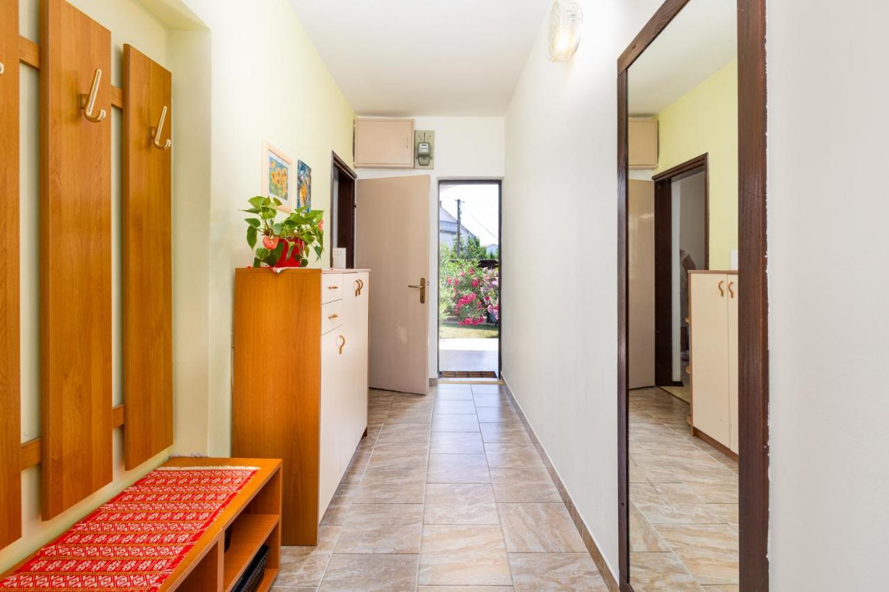 Apartman Kovac Malinska Exteriör bild